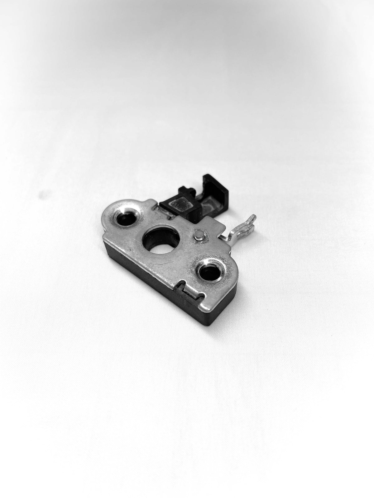 Seat Latch - ETM RTR 2025