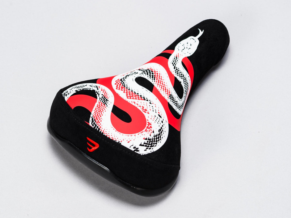 Medusa V2 Wheelie seat Black/Red