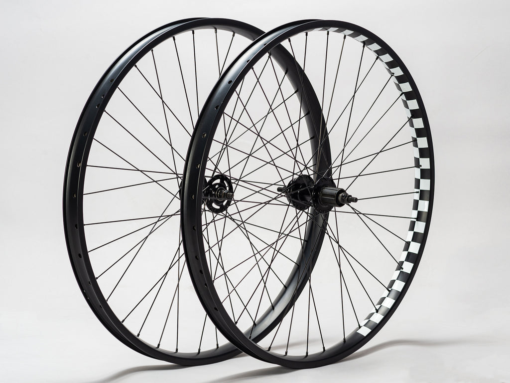 Wheel Set 29" Geared Black Check