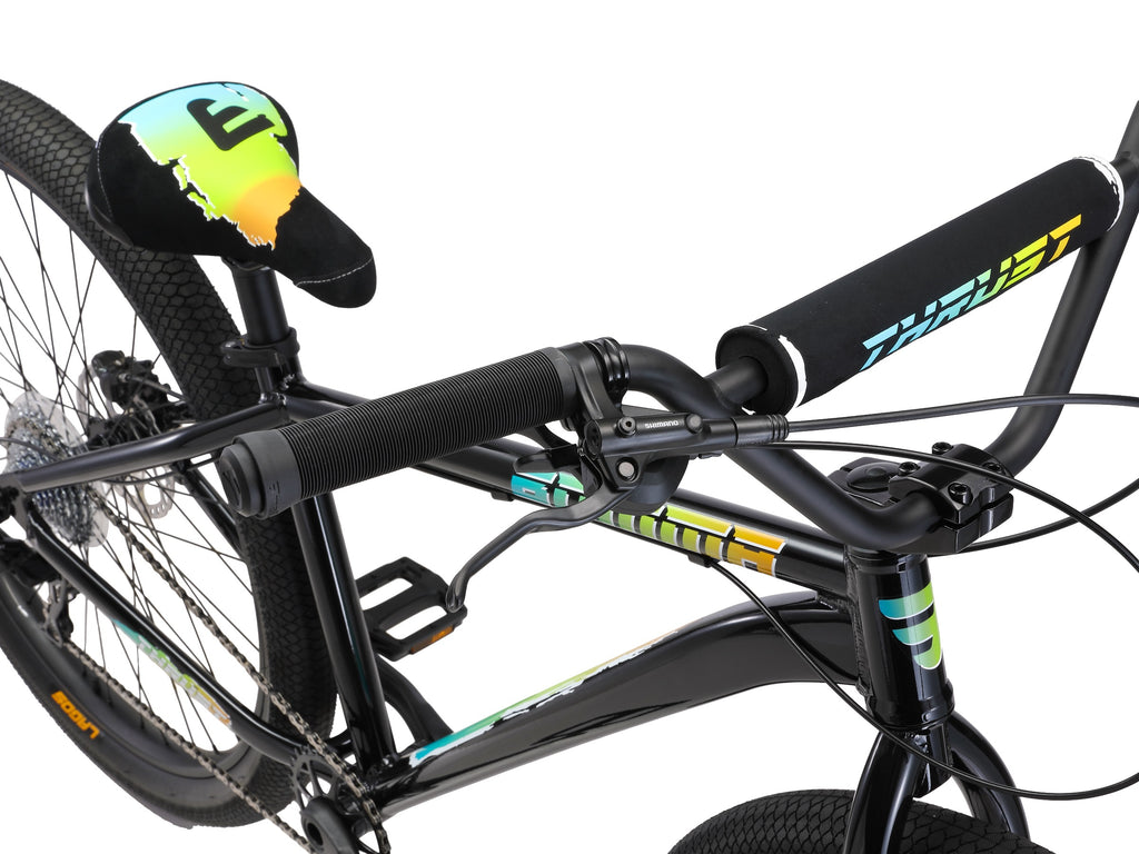 Bomma Thrust Black