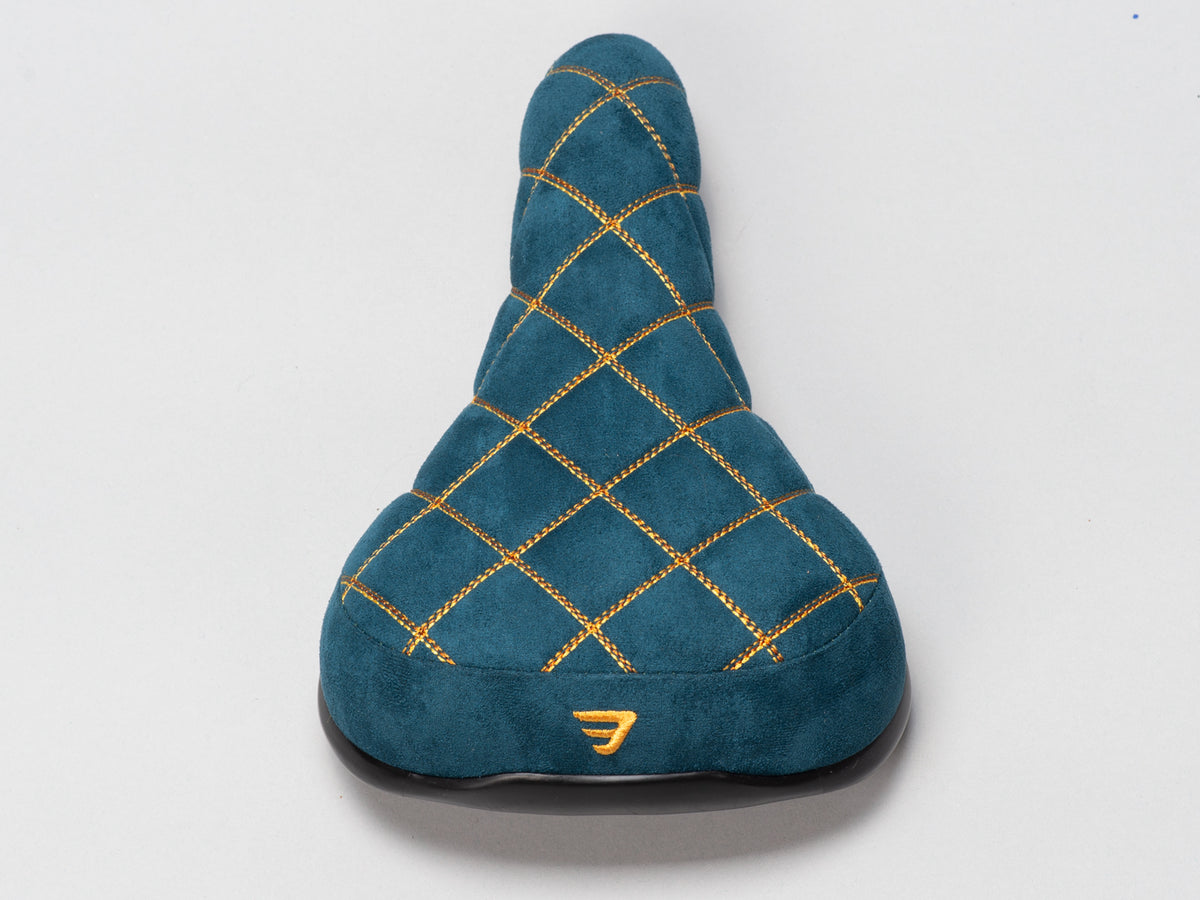 Diamond Stitch Wheelie Seat Navy/ Gold