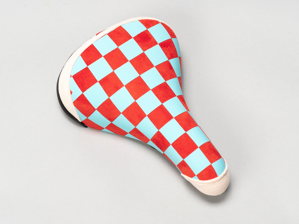Checkered Wheelie Seat Red/ Blue